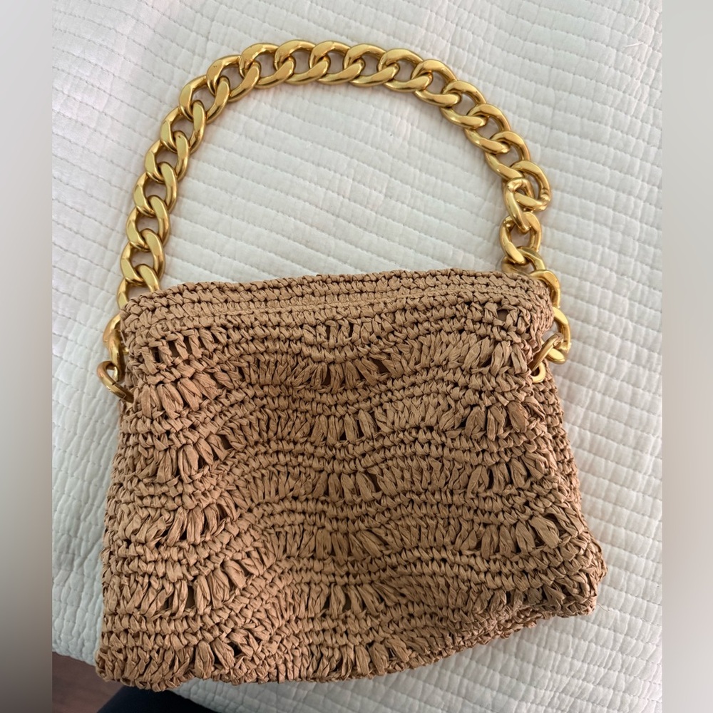 Zara Tan Woven Straw Shoulder Bag with Gold Chain - Picture 2 of 3